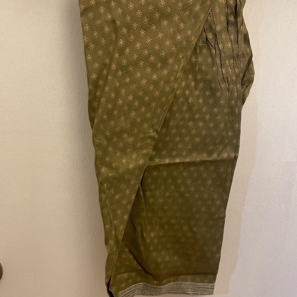 Generation suit - Picture 4 of 4